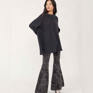 We The Free She’s a Keeper Gray Longline Boho Mock Neck Balloon Sleeve Sweater